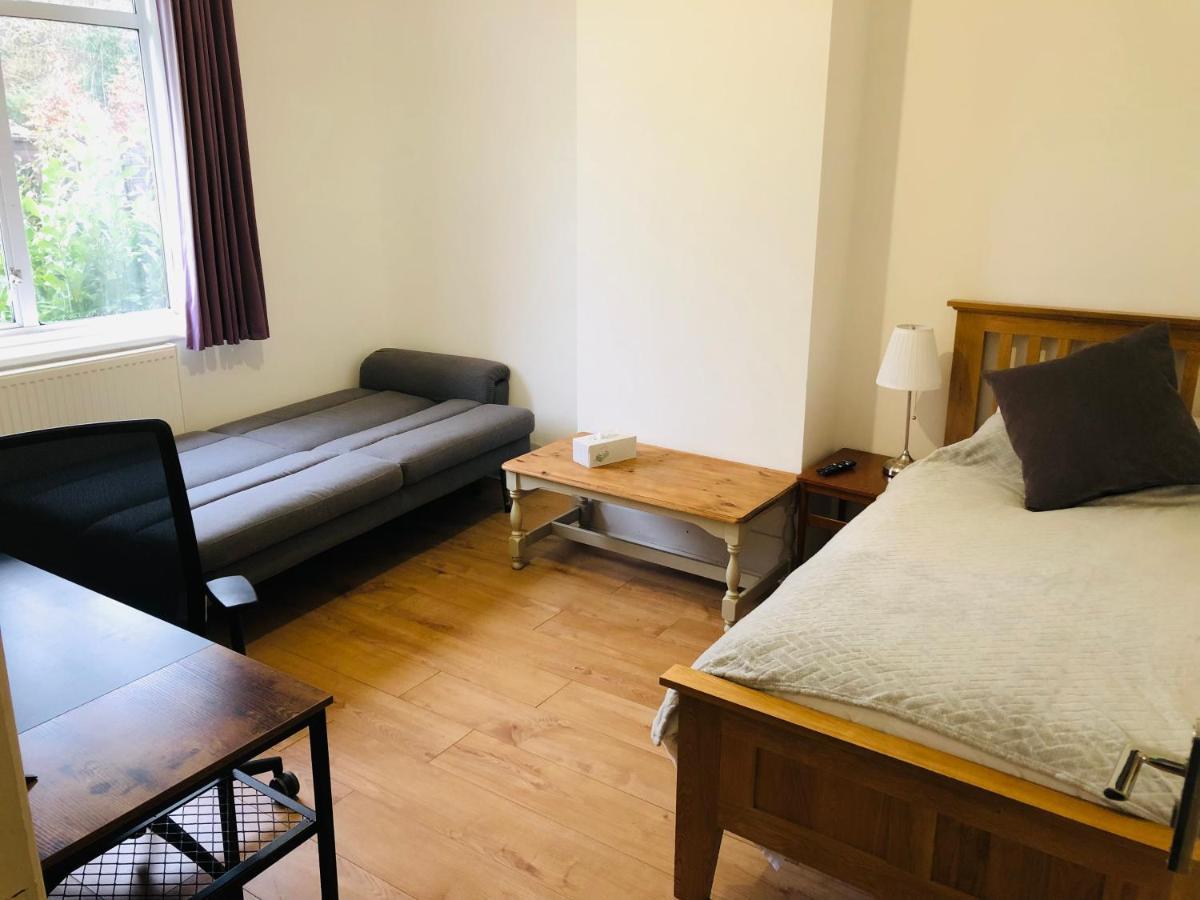 Apartmán Amazing Quiet Garden House Near London Luton Airport Exteriér fotografie